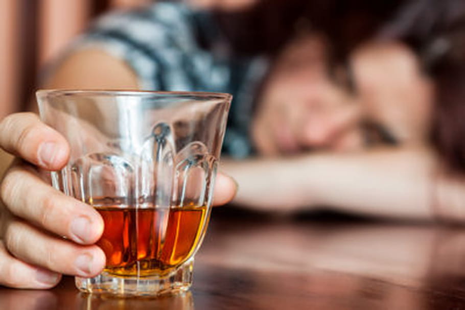 Le baclofène bientôt reconnu pour traiter l'alcoolisme ?