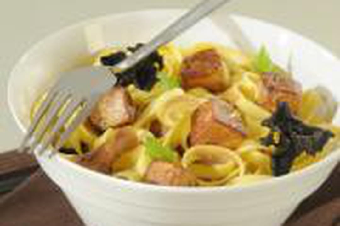 Tagliatelles au foie gras et champignons des bois