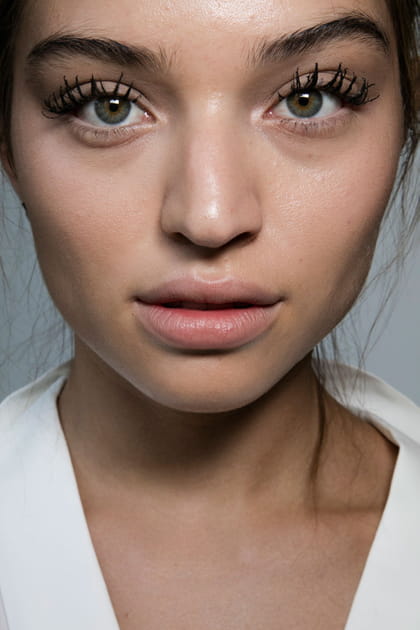 Surplus de mascara chez Jason Wu