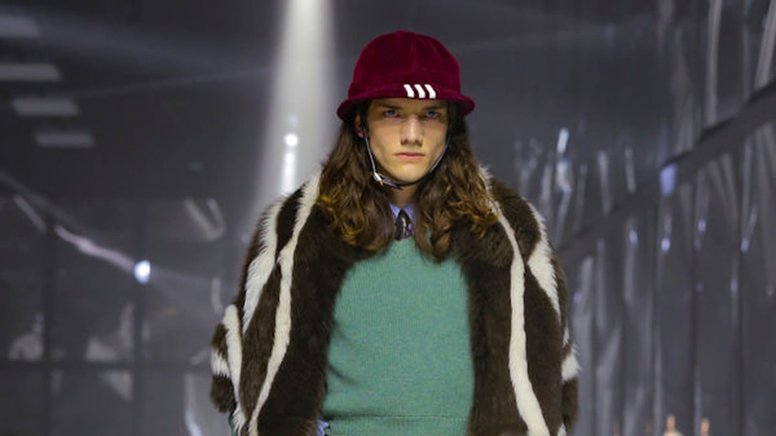 Look 30