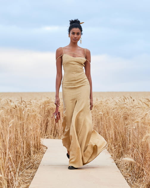 D&eacute;fil&eacute; Jacquemus printemps-&eacute;t&eacute; 2021, passage 49