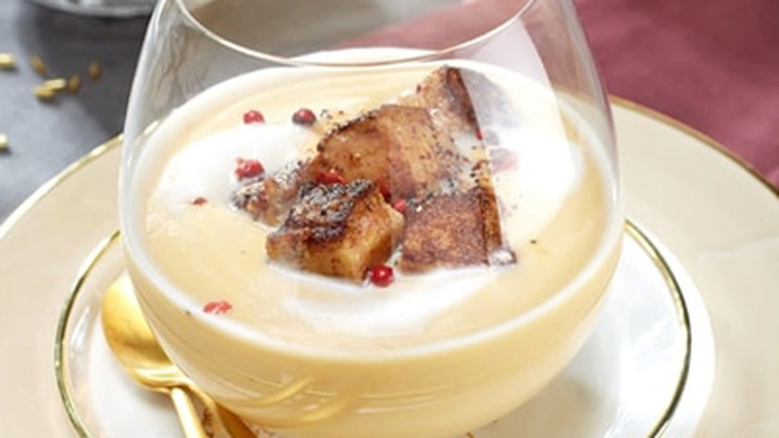 Velouté de haricots blanc au foie gras