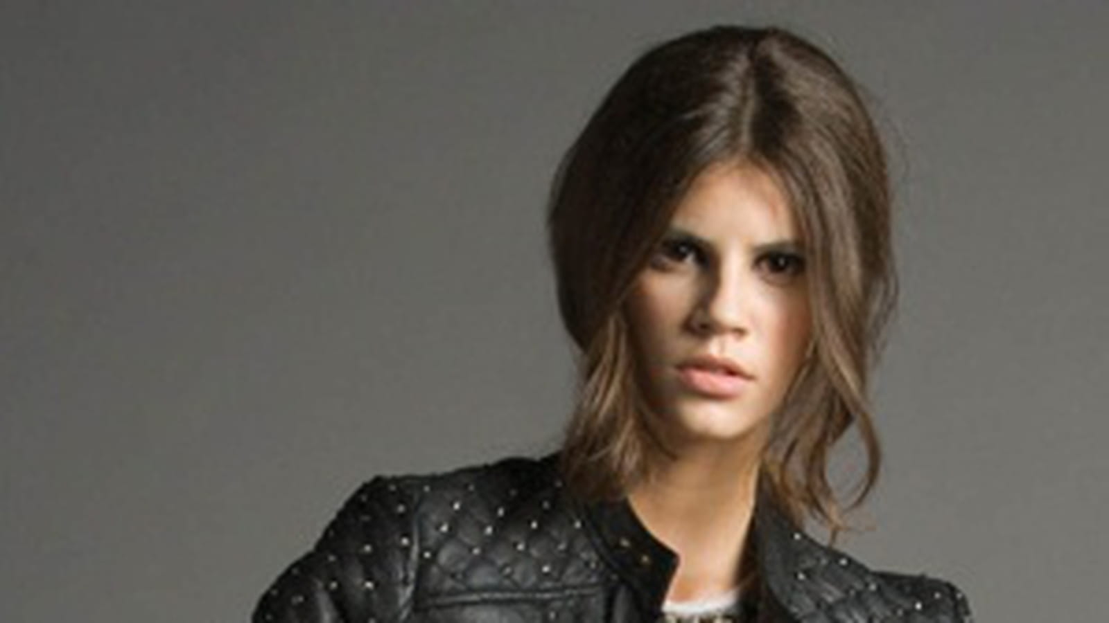 Blouson aux épaules matelassées et cloutées de Pepe Jeans
