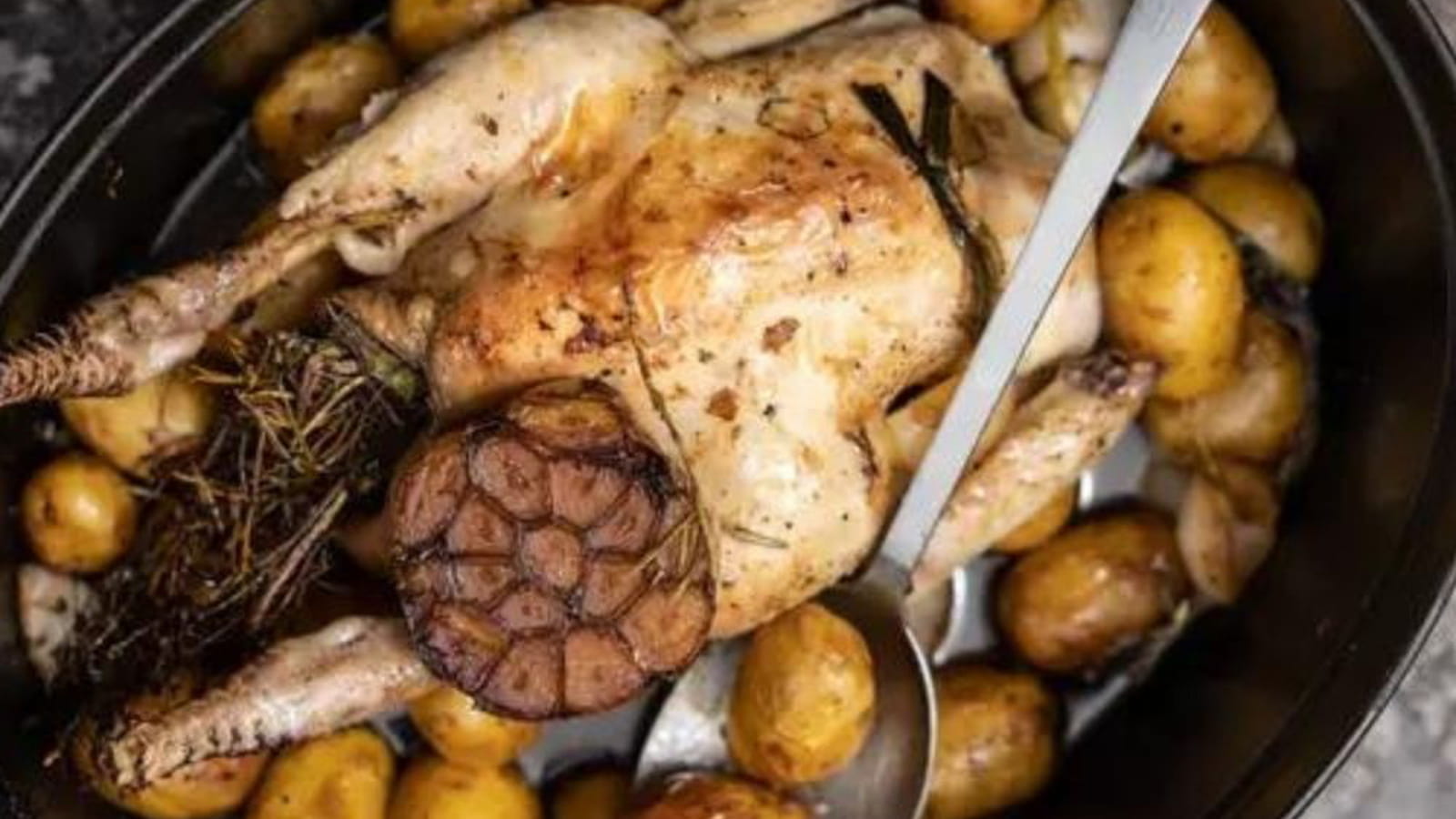 Poulet rôti du dimanche par Alessandra Montagne