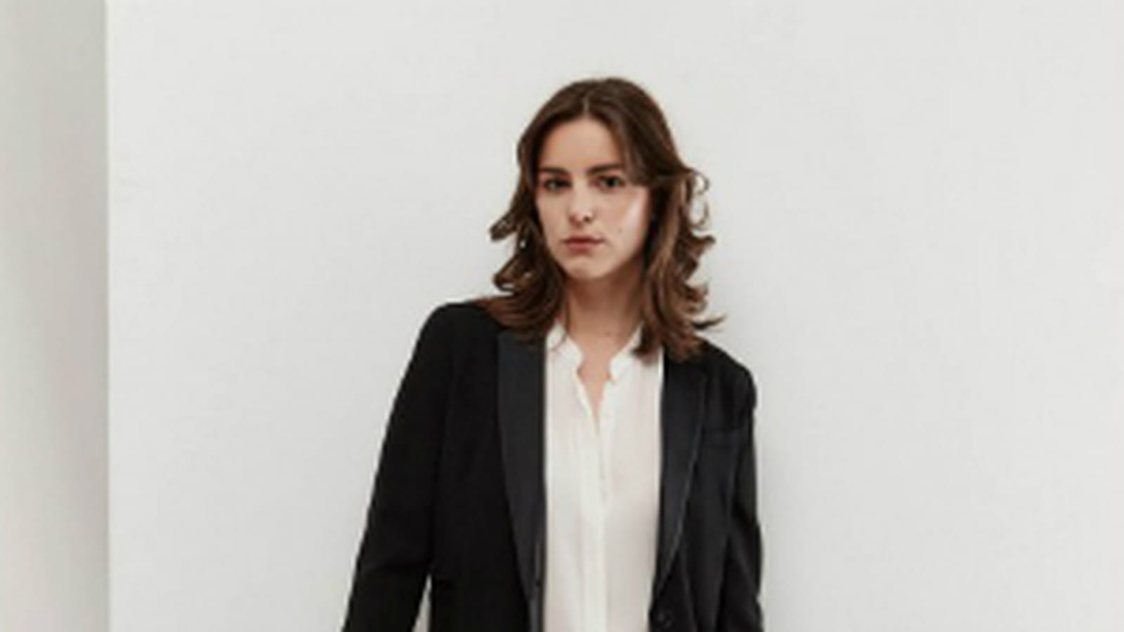 Veste, pantalon et chemise de Gérard Darel