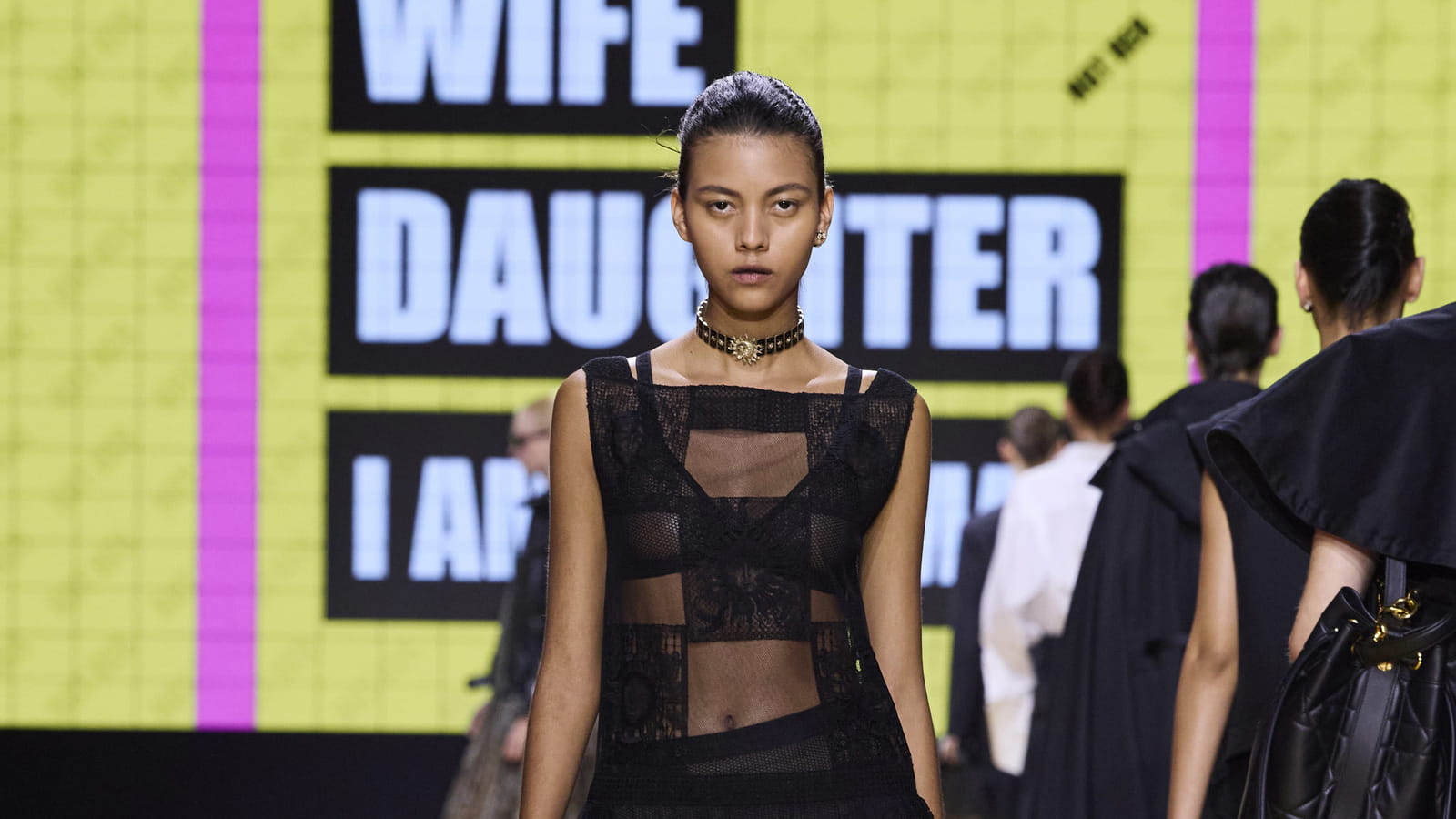 Look 39