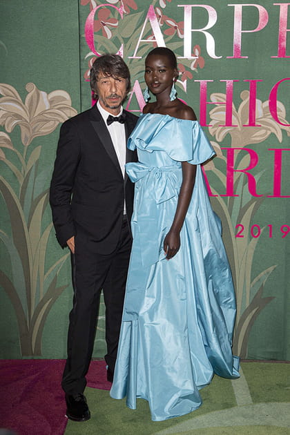 Pierpaolo Piccioli et Adut Akech au Green Carpet Fashion Awards
