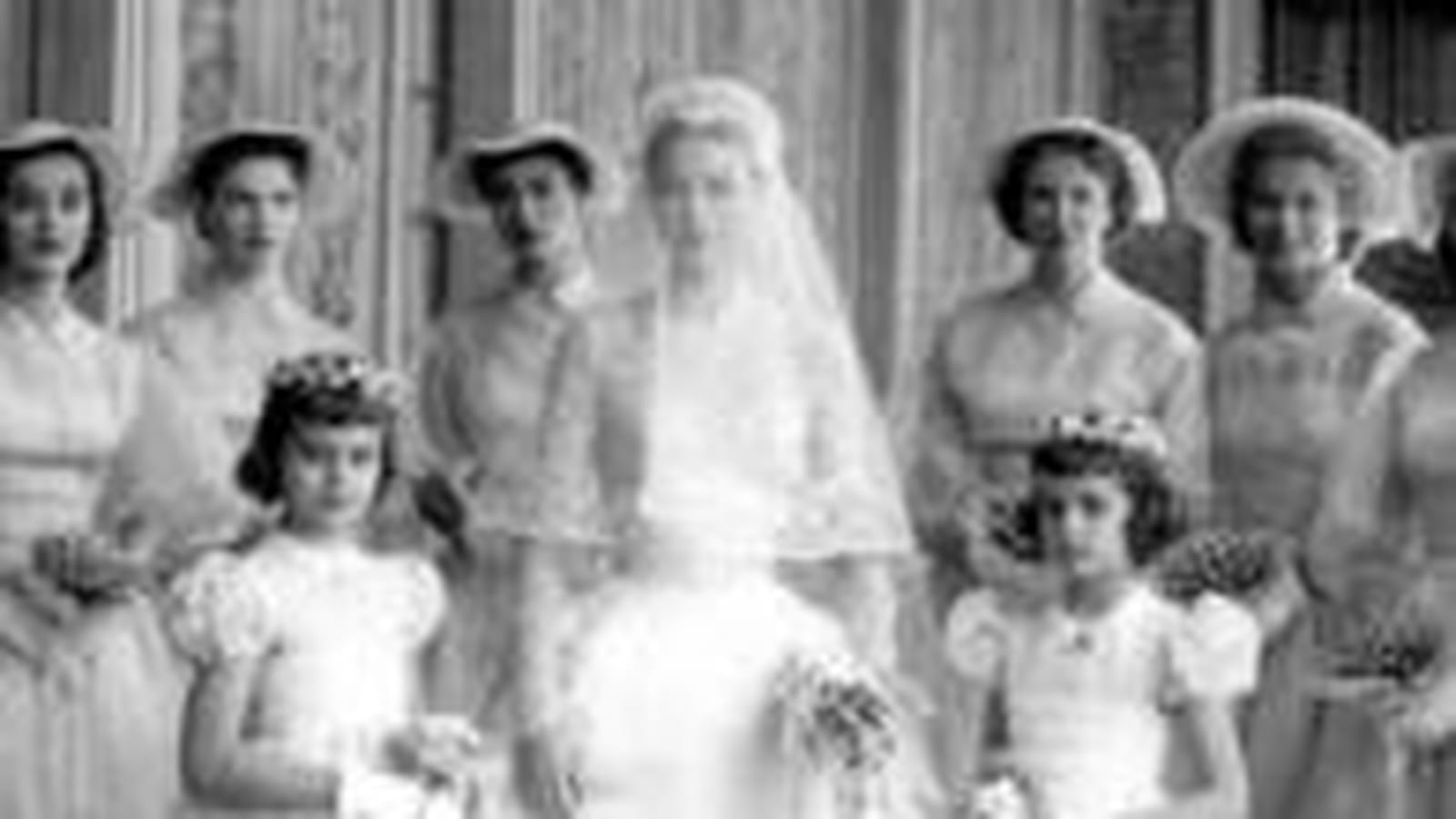 La mariée et ses demoiselles d'honneur