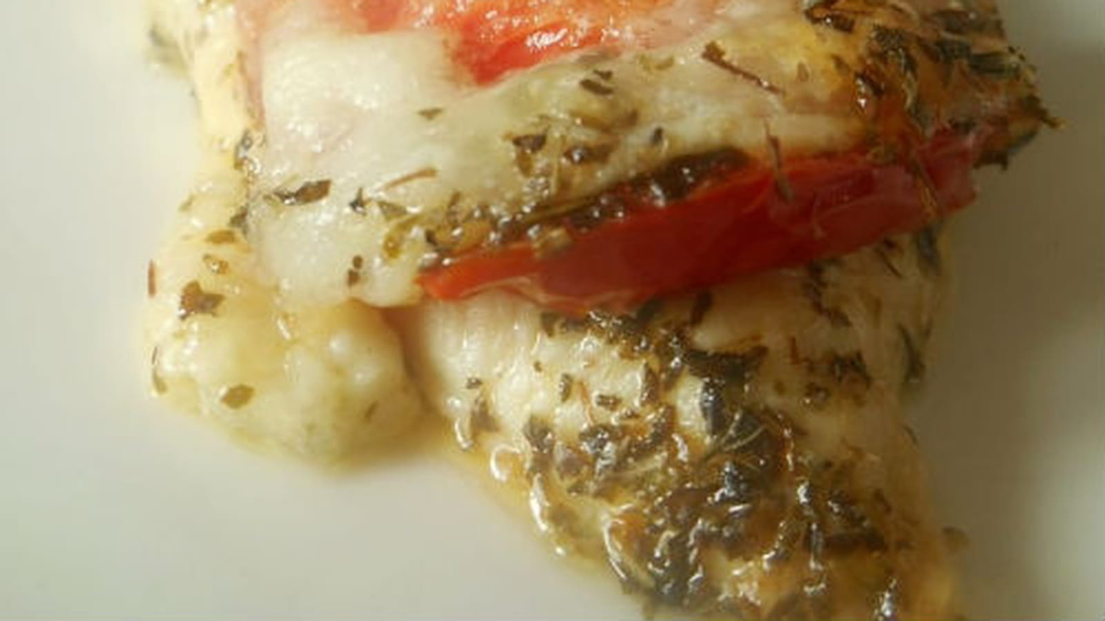 Poulet gratiné aux tomates et mozzarella