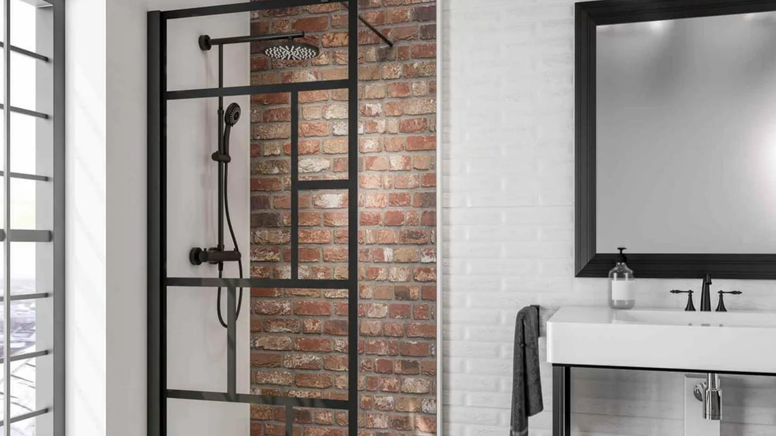 Une paroi de douche effet atelier 