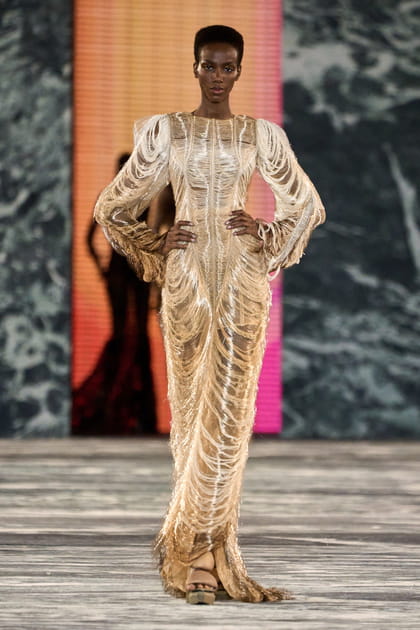 Look 105&nbsp;du d&eacute;fil&eacute; Balmain