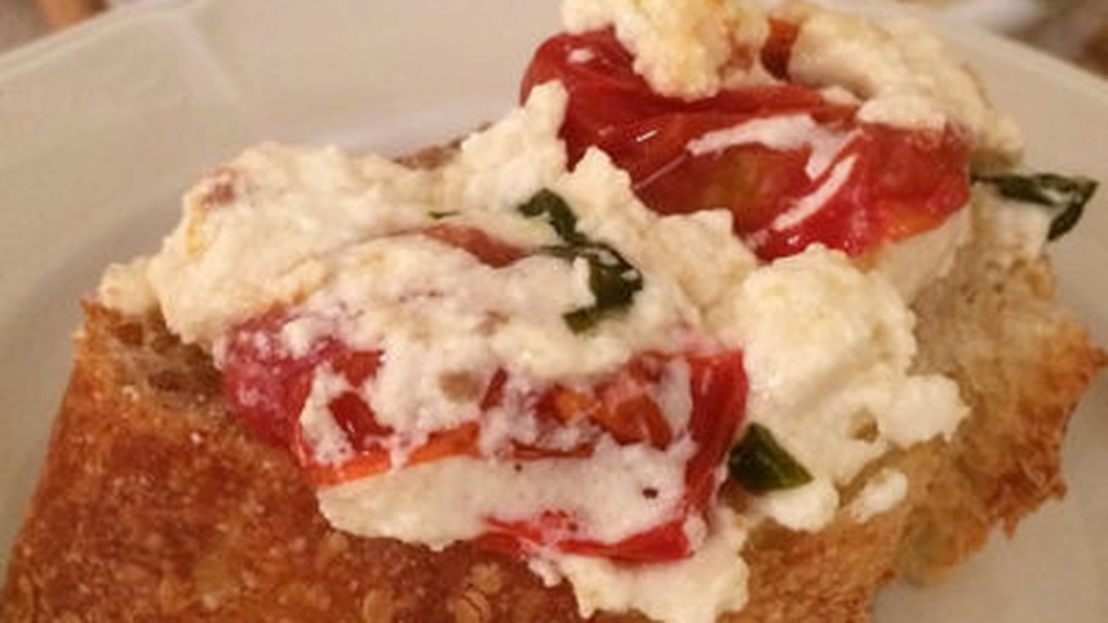Dip chèvre, feta, ricotta et basilic  