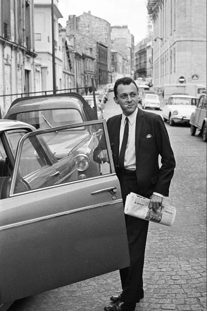 Cigarette à la bouche