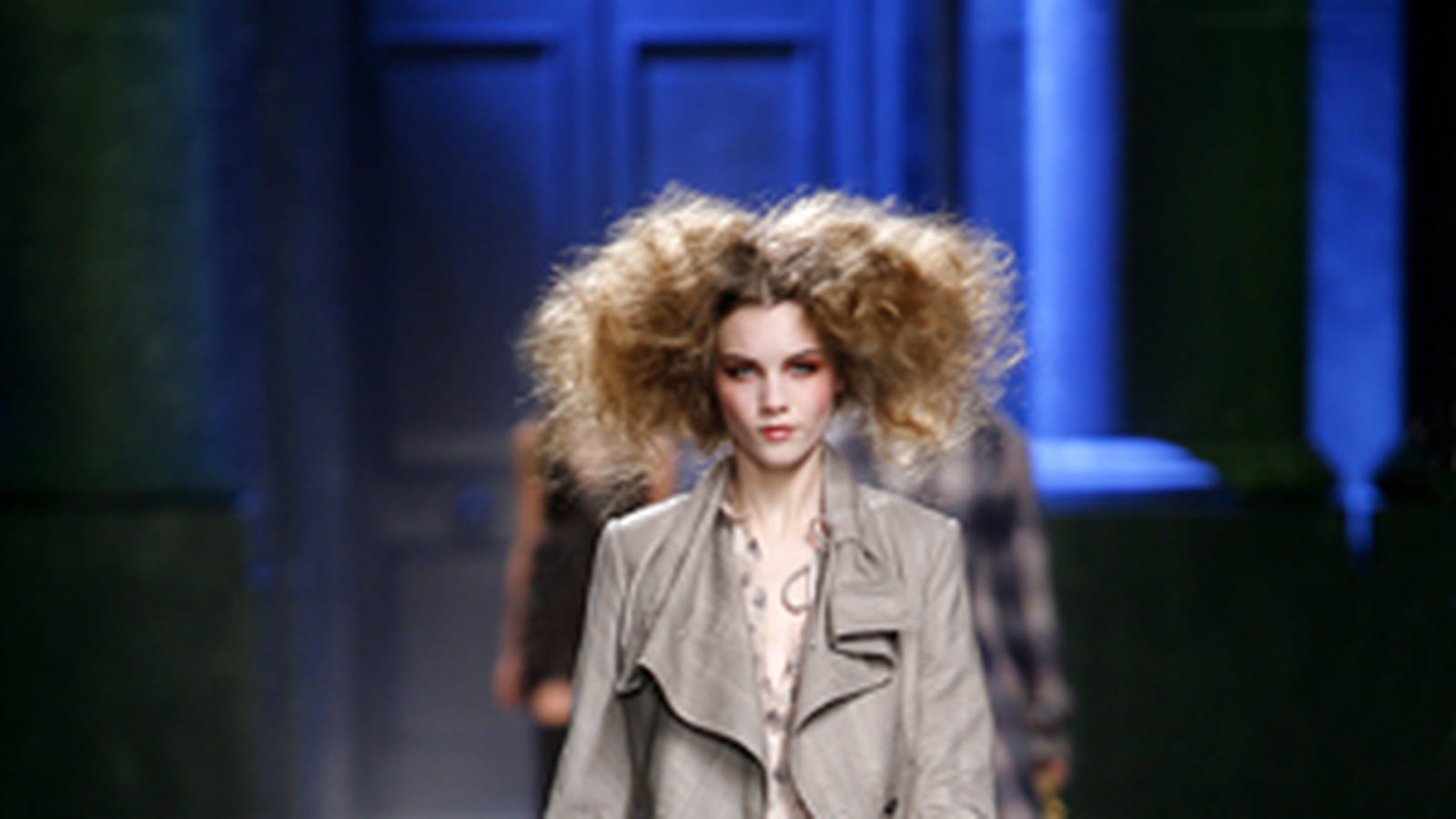 Veste en cuir taupe