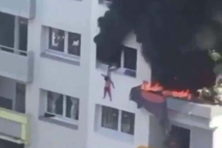 Leurs enfants se jettent du 3e étage en feu, les parents entendus pour "délaissement"