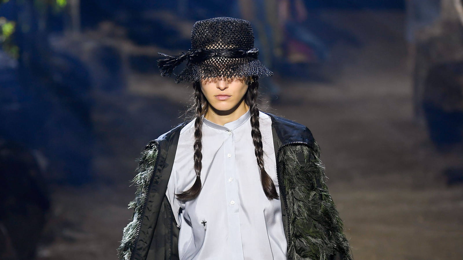 Look 34