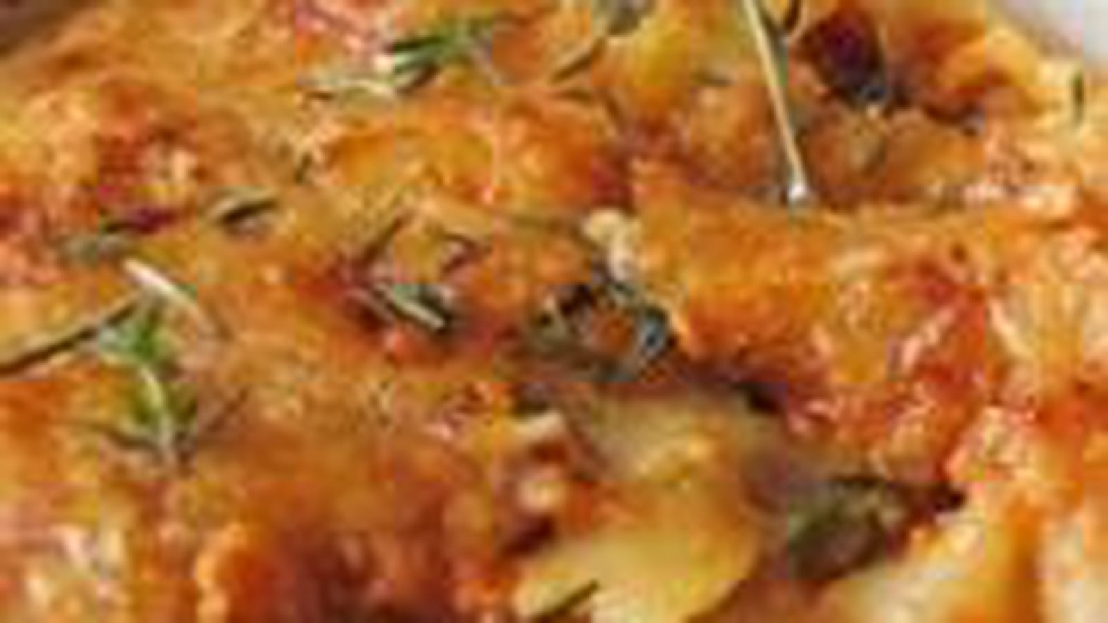 Gratin de pâtes bolognaise à l'agneau et au chèvre