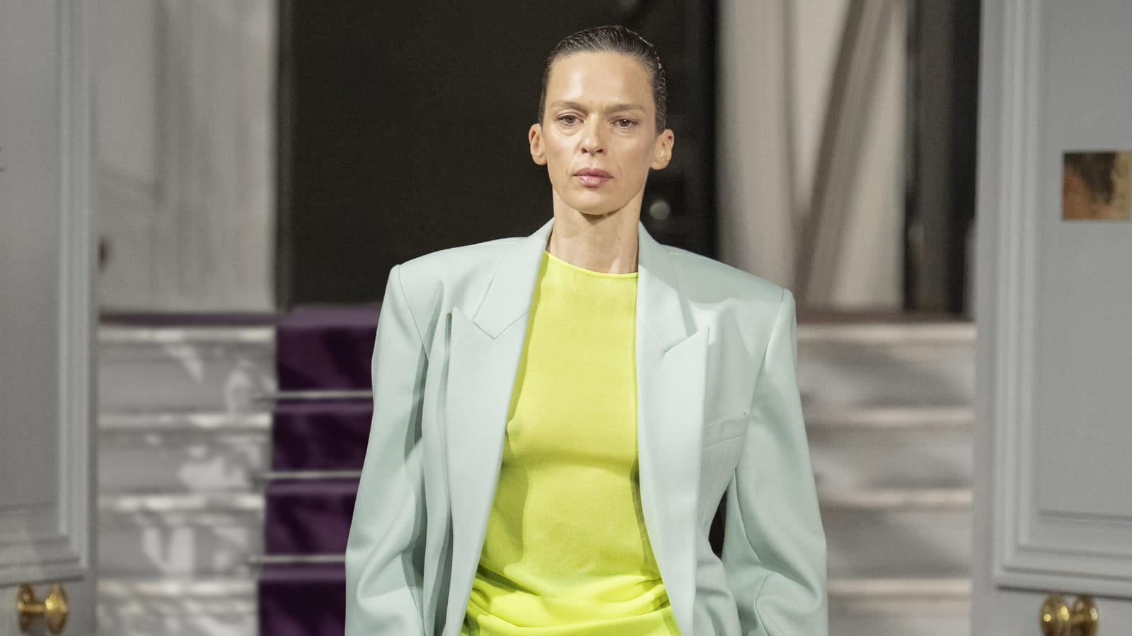 Look 7 du défilé Valentino