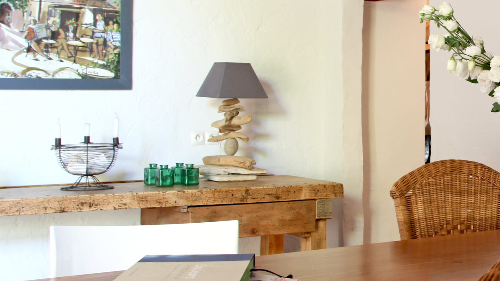 Lampe de table en bois flotté