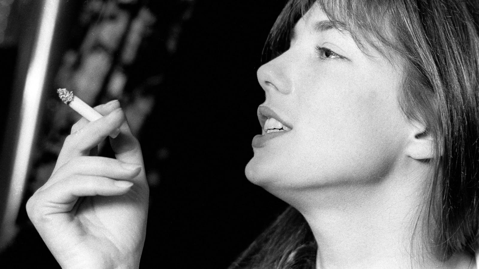 Fumeuse... de Gitanes ?
