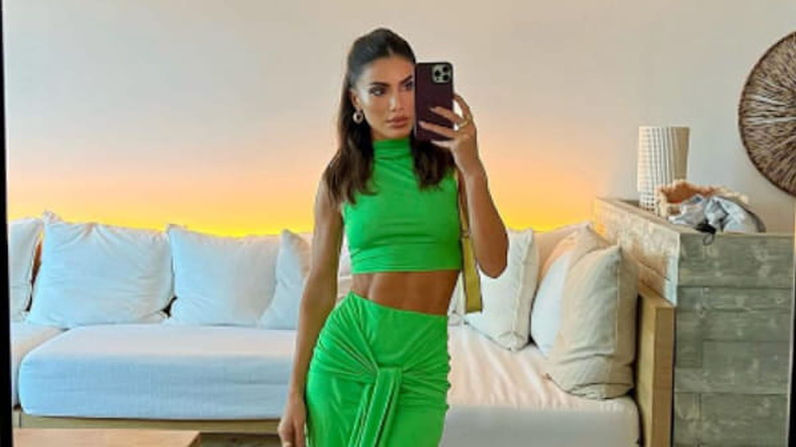 @camilacoelho