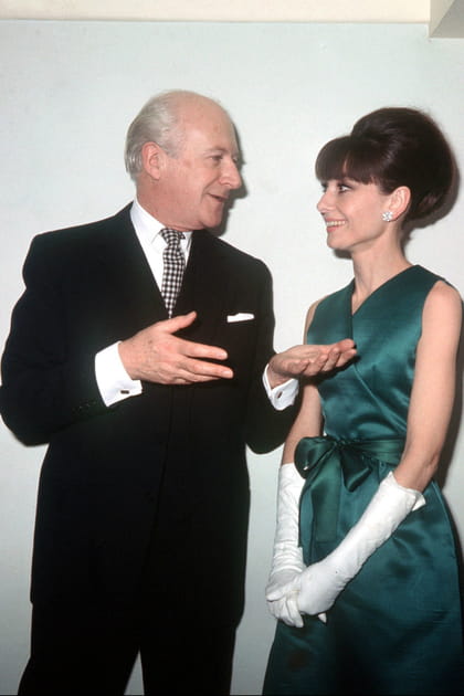 Audrey Hepburn en robe portefeuille