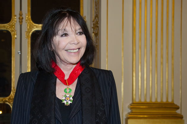 Avec sa m&eacute;daille de Commandeur de la L&eacute;gion d'honneur, en 2012