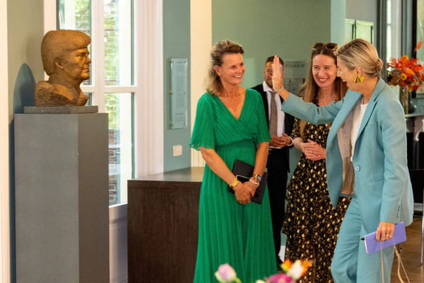 chignon-Maxima-Pays-Bas