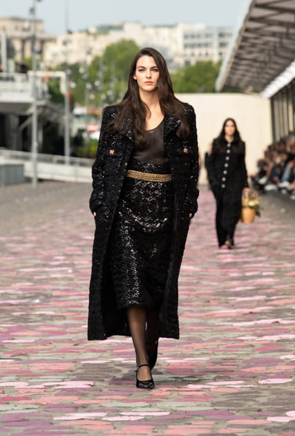 Look 2 du défilé Chanel haute couture automne-hiver 2023-2024