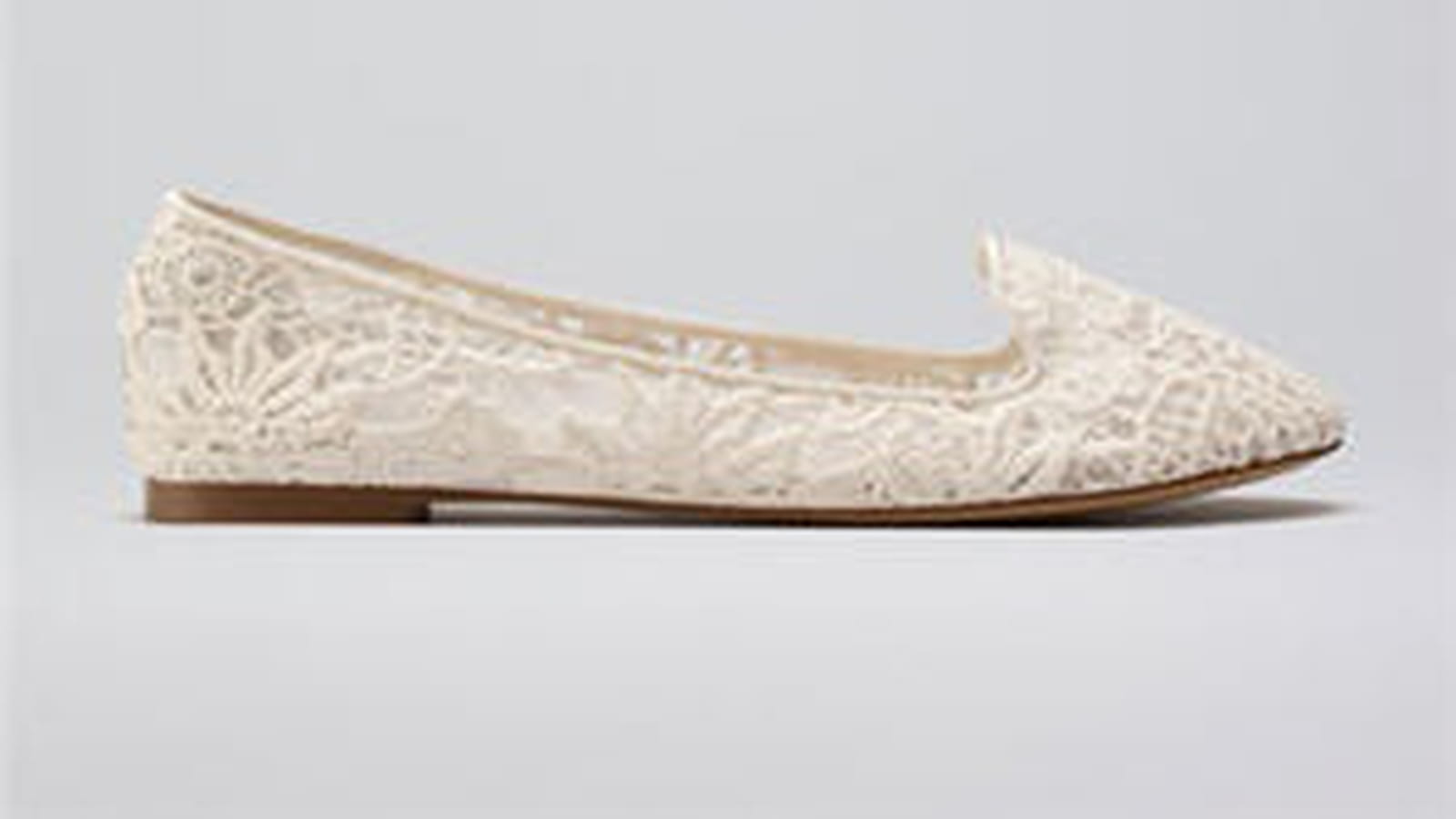 Slippers en dentelle beige de Bershka