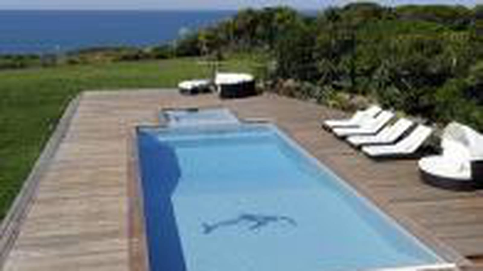 Piscine personnalisée