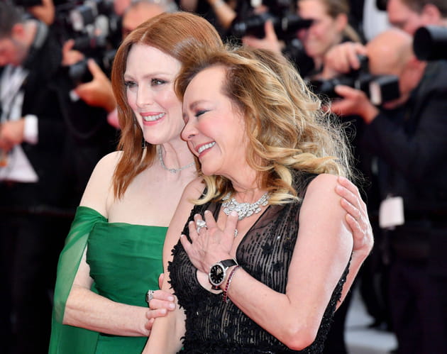 Julianne Moore et Caroline Scheufele, dans de beaux bras