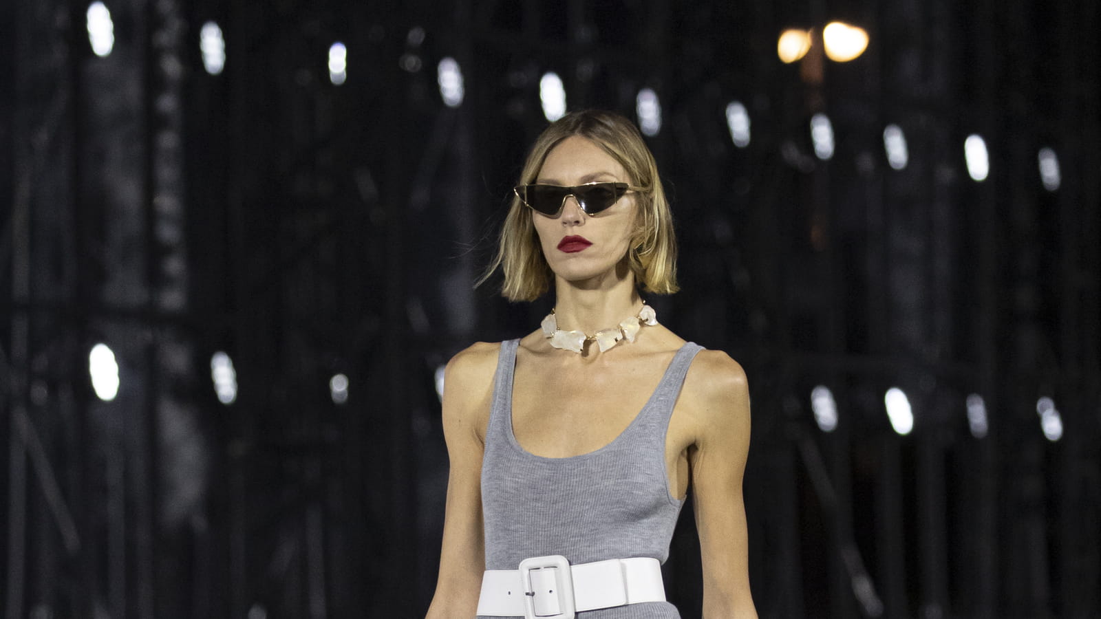 Look 50