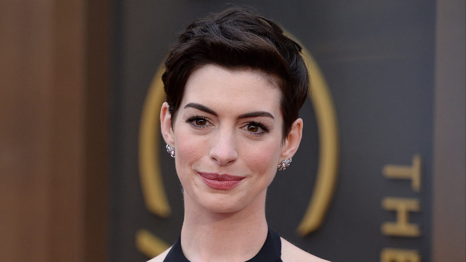 Anne Hathaway
