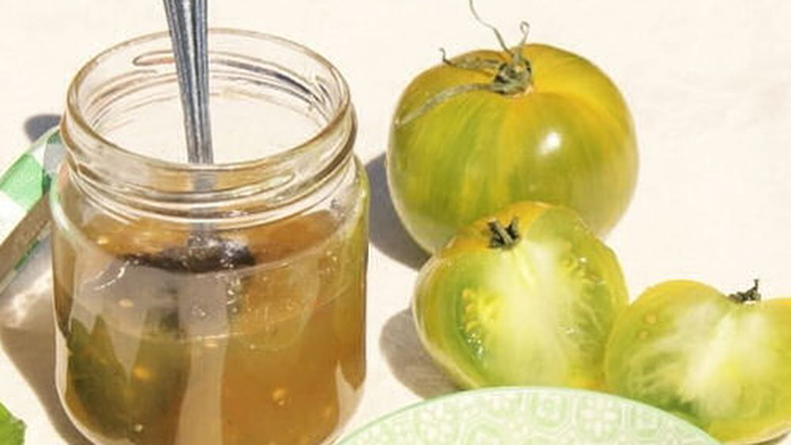 Confiture de tomates Green Zebra aux feuilles de kaffir