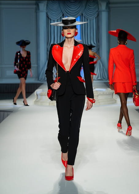 Look 15&nbsp;du d&eacute;fil&eacute; Moschino