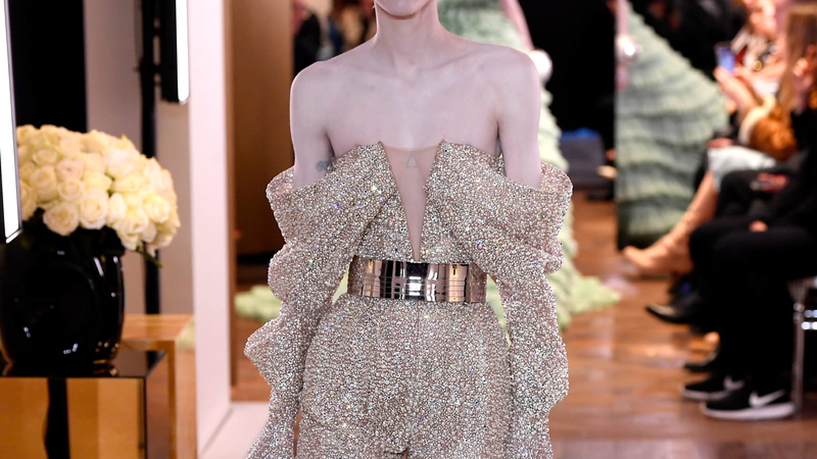 Look 28