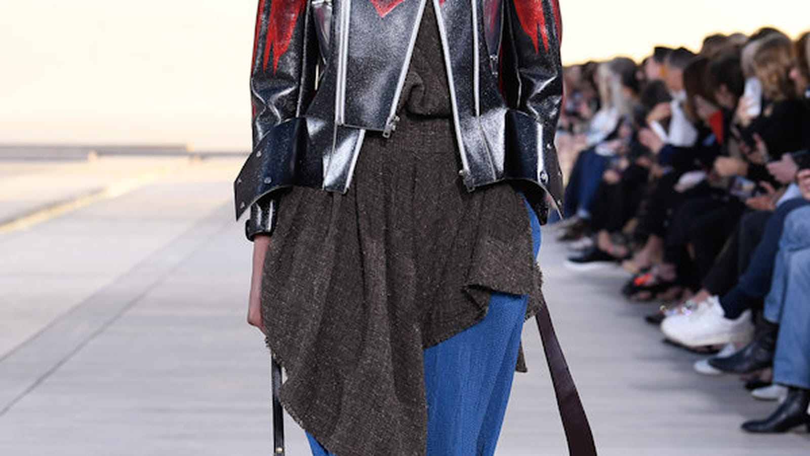 Look 18