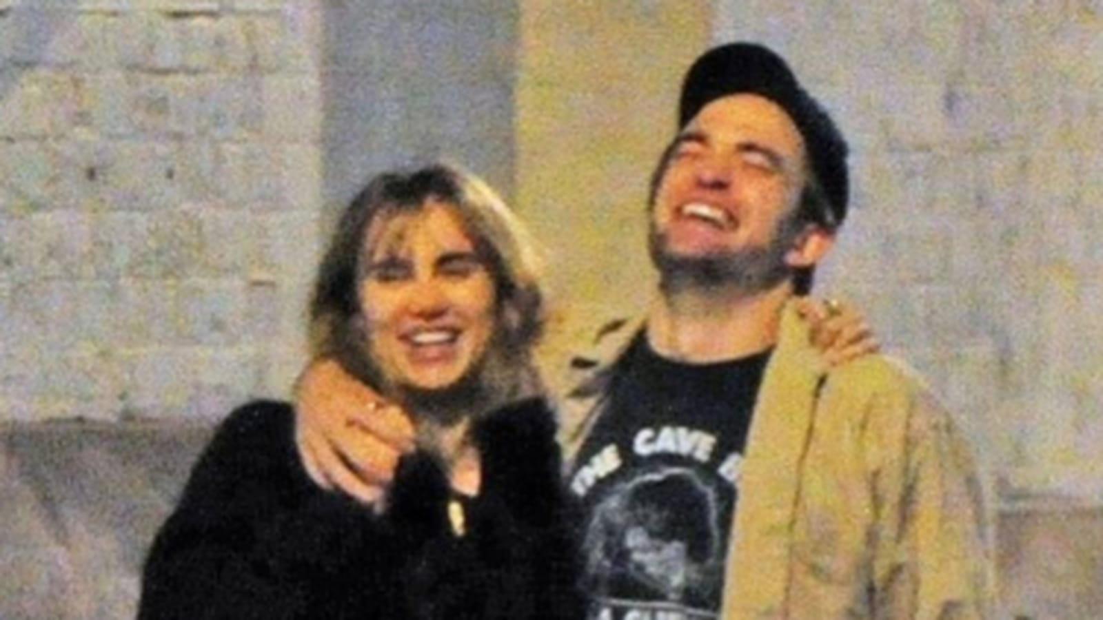 Robert Pattinson et Suki Waterhouse