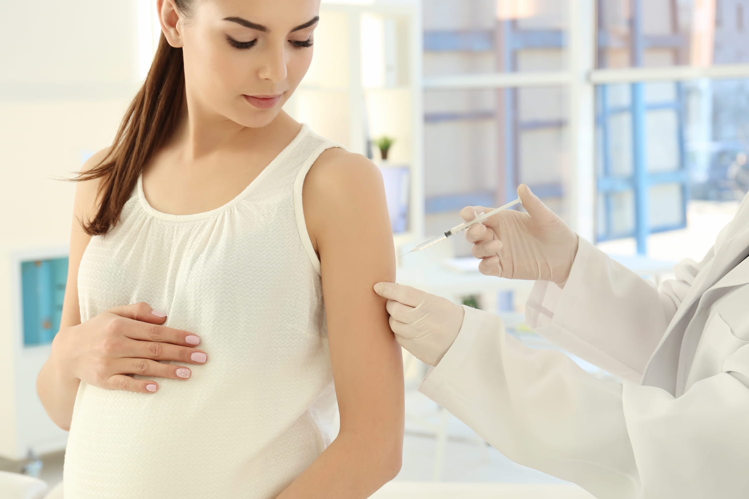 Grippe et grossesse : recommandations, quand se faire vacciner ?