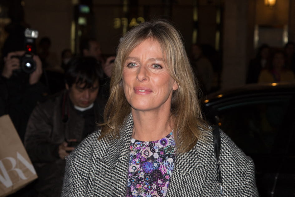 Le regard lumineux et la bouche ros&eacute;e de Karin Viard