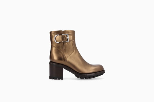 Bottes en cuir m&eacute;tallis&eacute;