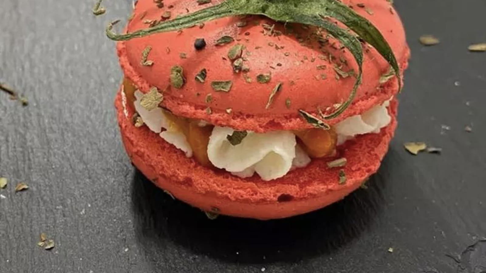 Macaron Tomates Mozzarella Basilic