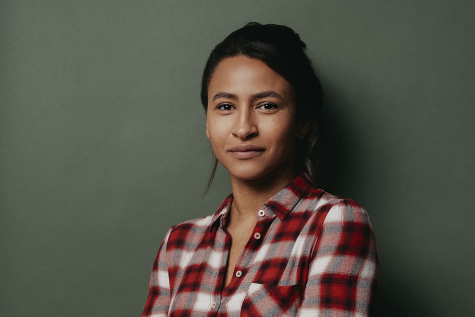 L&eacute;onie Simaga alias Izia Katell dans "Trepalium"