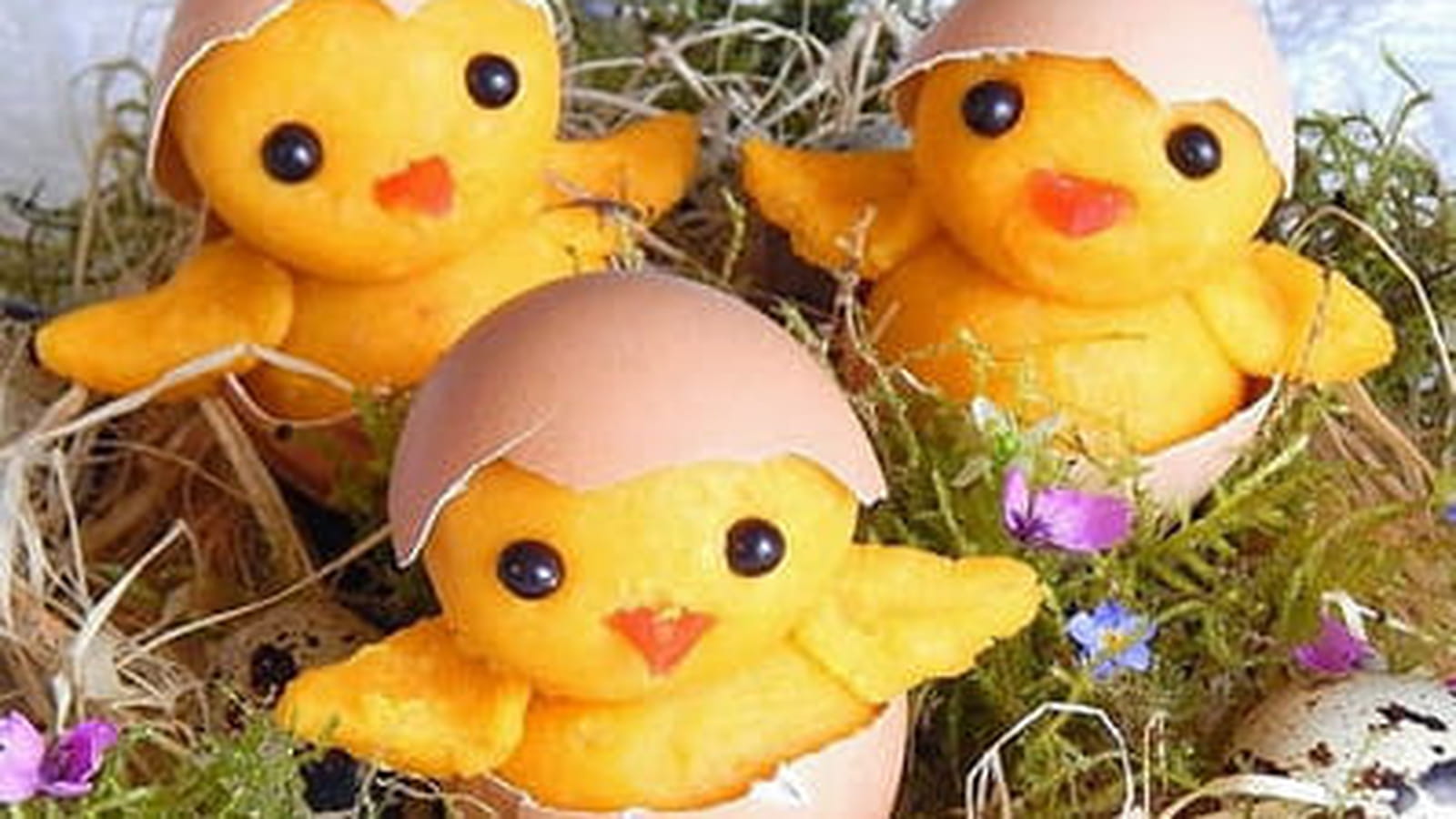 Poussins de Pâques en pâte d'amande