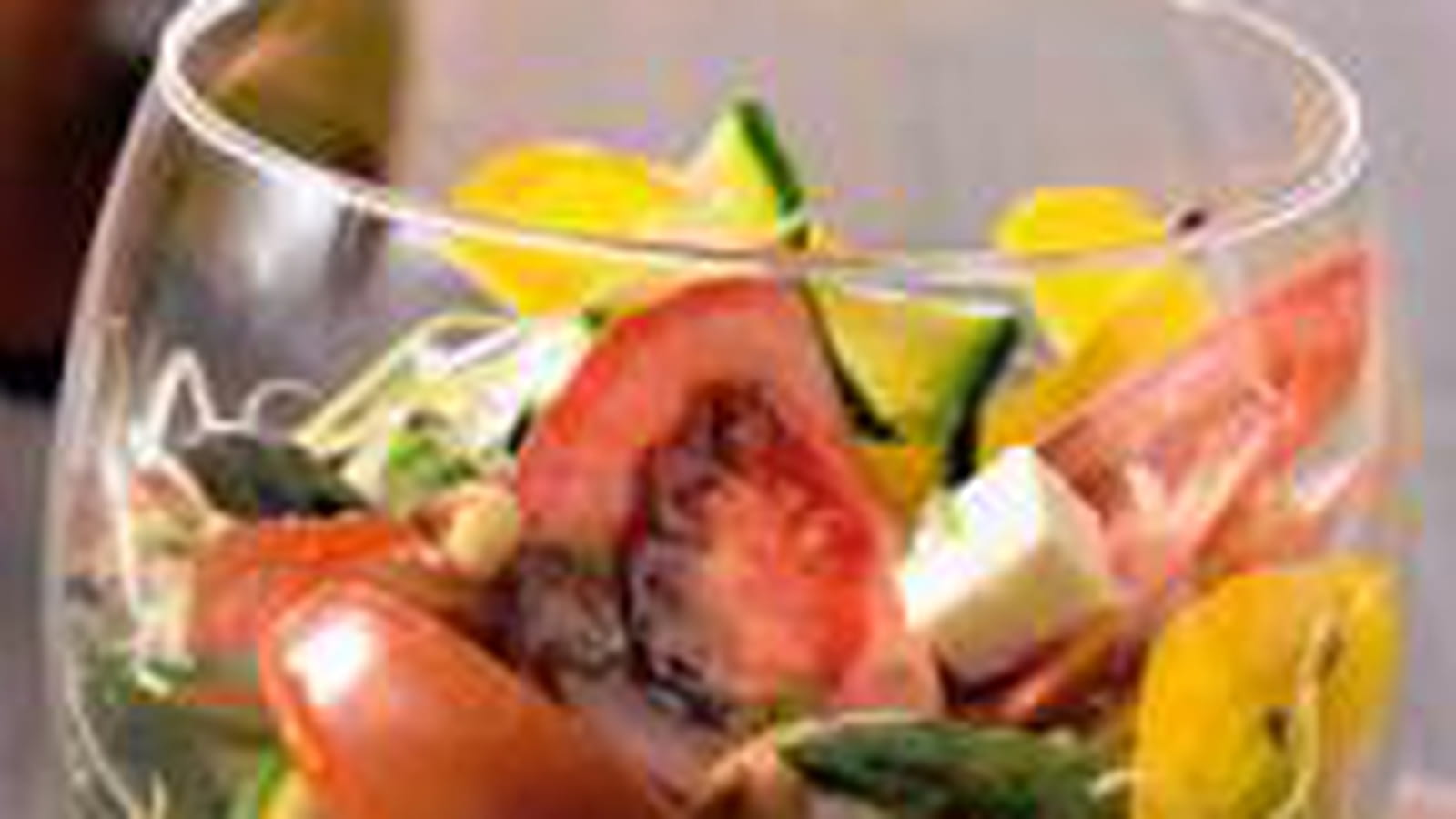 Verrine fraîcheur aux tomates, courgettes et graines germées