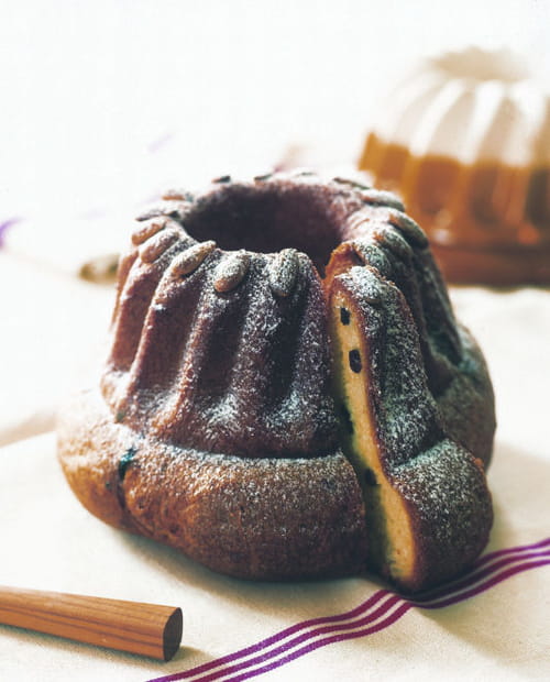 Kouglof sucré aux raisins