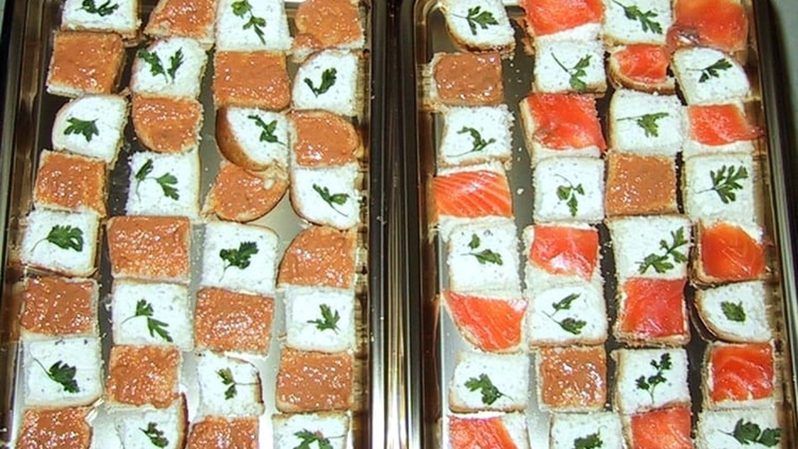 Des toasts festifs