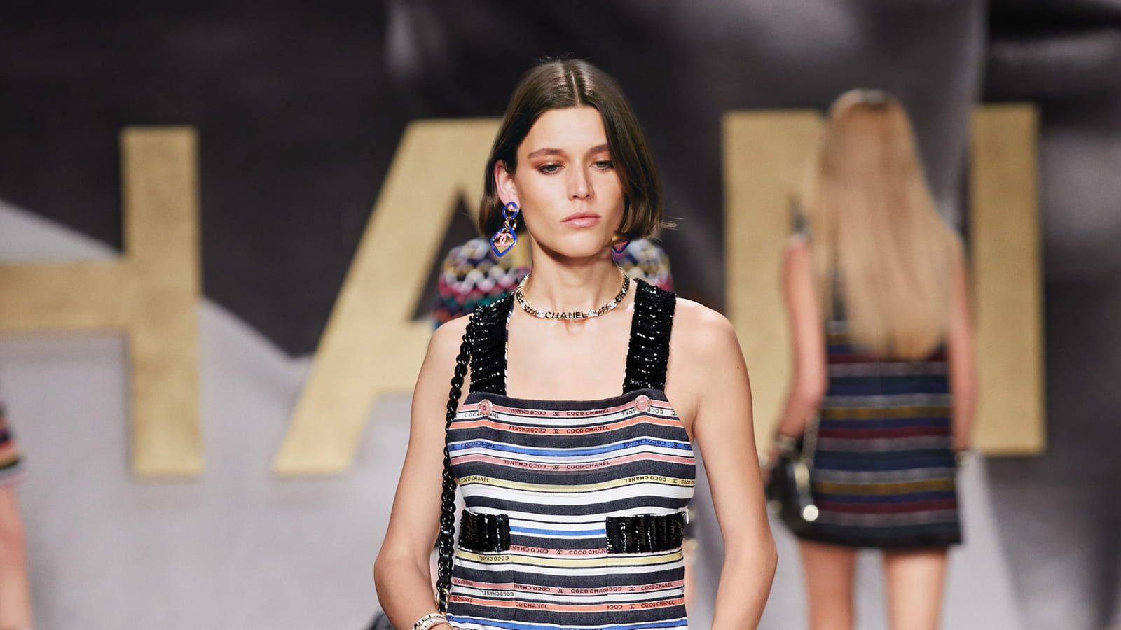 Look 35