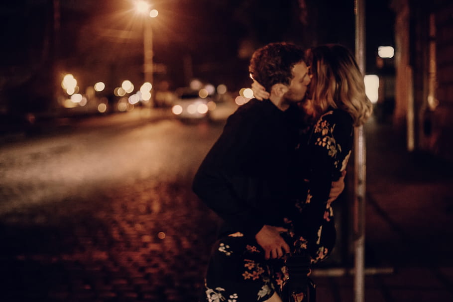 Mon Dernier Rapport Sexuel: "A la Saint-Sylvestre, dehors, en pleine nuit" (Margaux, 25 ans)